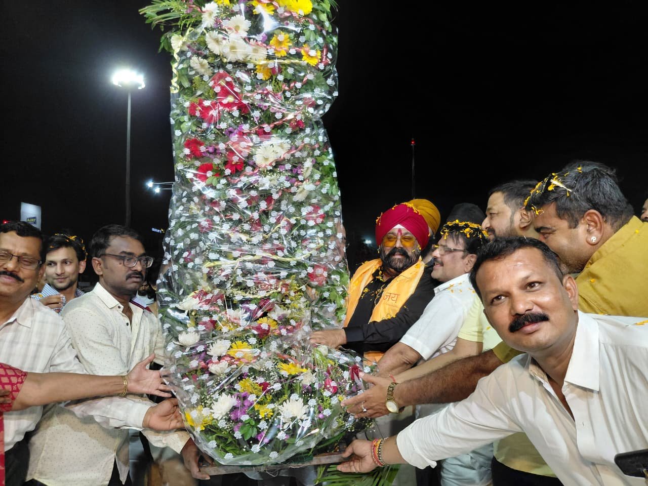 आस्था और सेवा का संगम: ग्रैंड ग्रुप चेयरमैन गुरुचरण सिंह होरा का 65वां जन्मोत्सव संपन्न 1 WhatsApp Image 2026 04 04 at 14.03.15