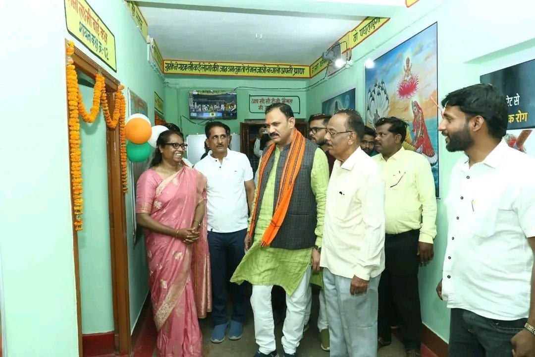 स्वास्थ्य मंत्री श्याम बिहारी जायसवाल ने किया चिरमिरी में 15 बेड नशा मुक्ति केंद्र का शुभारंभ 1 WhatsApp Image 2026 04 04 at 16.48.24