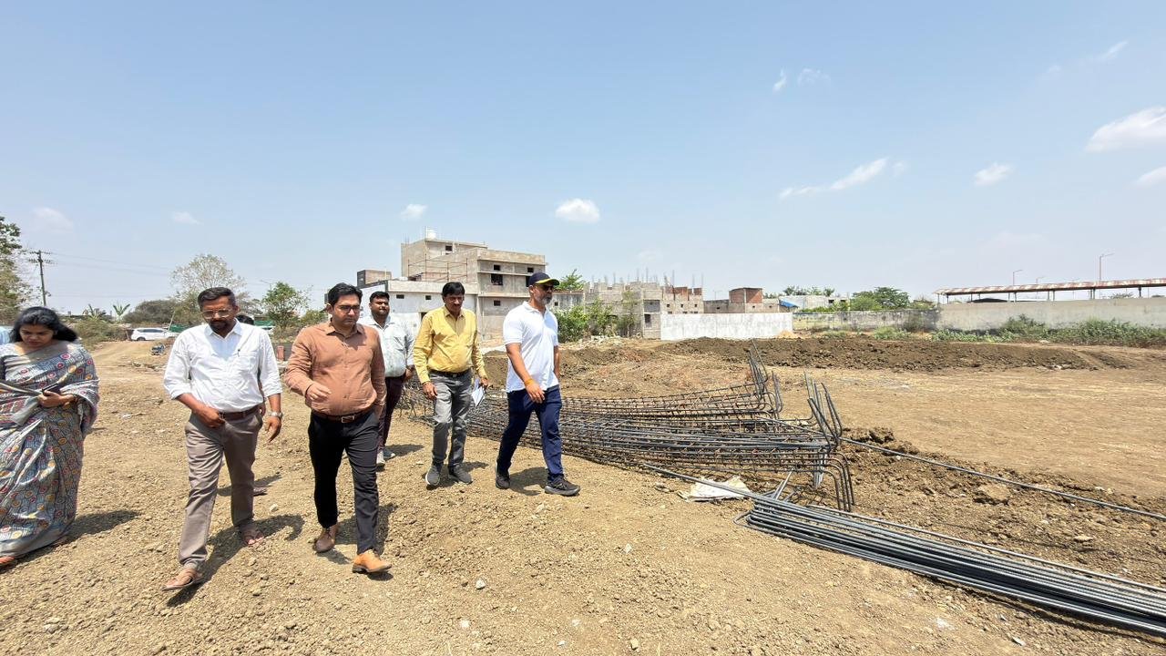 कलेक्टर ने नगर पालिका मुंगेली में विकास कार्यों का निरीक्षण कर प्रगति का लिया जायजा 1 WhatsApp Image 2026 04 09 at 17.58.46 1