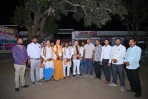 विधायक डॉ. संपत अग्रवाल ने कुदारीबाहरा और सलडीह में की जनसंपर्क की नई शुरुआत, 'गाँव चलो-घर चलो अभियान' को मिला भारी जनसमर्थन 1 WhatsApp Image 2026 04 12 at 14.41.07 2