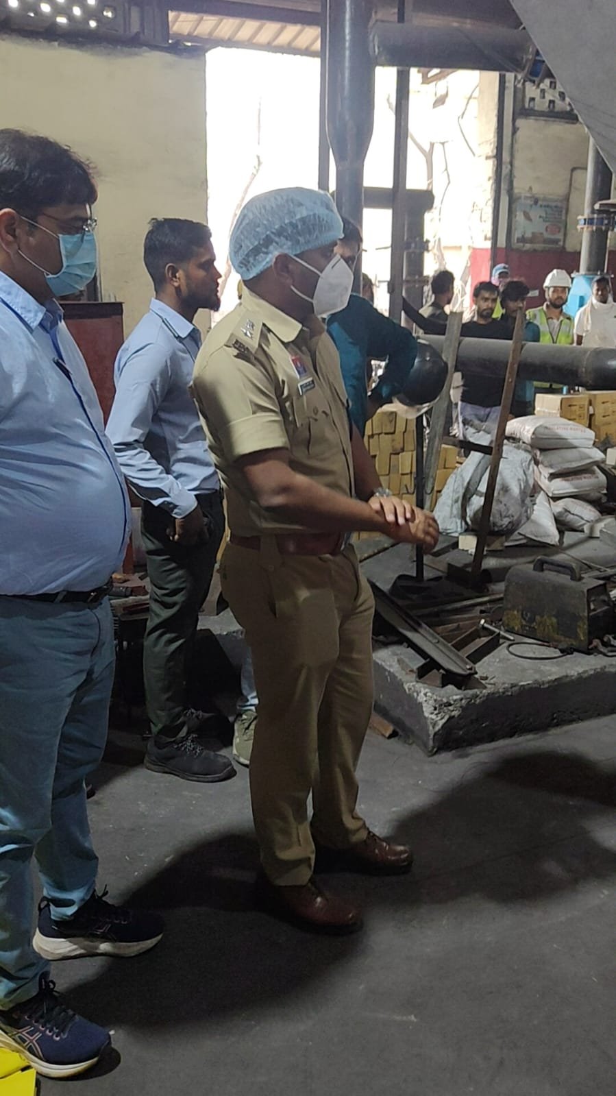 रायपुर: मादक पदार्थों के खिलाफ बड़ी कार्रवाई, 5.65 करोड़ का नशा नष्ट 1 WhatsApp Image 2026 05 16 at 14.53.30