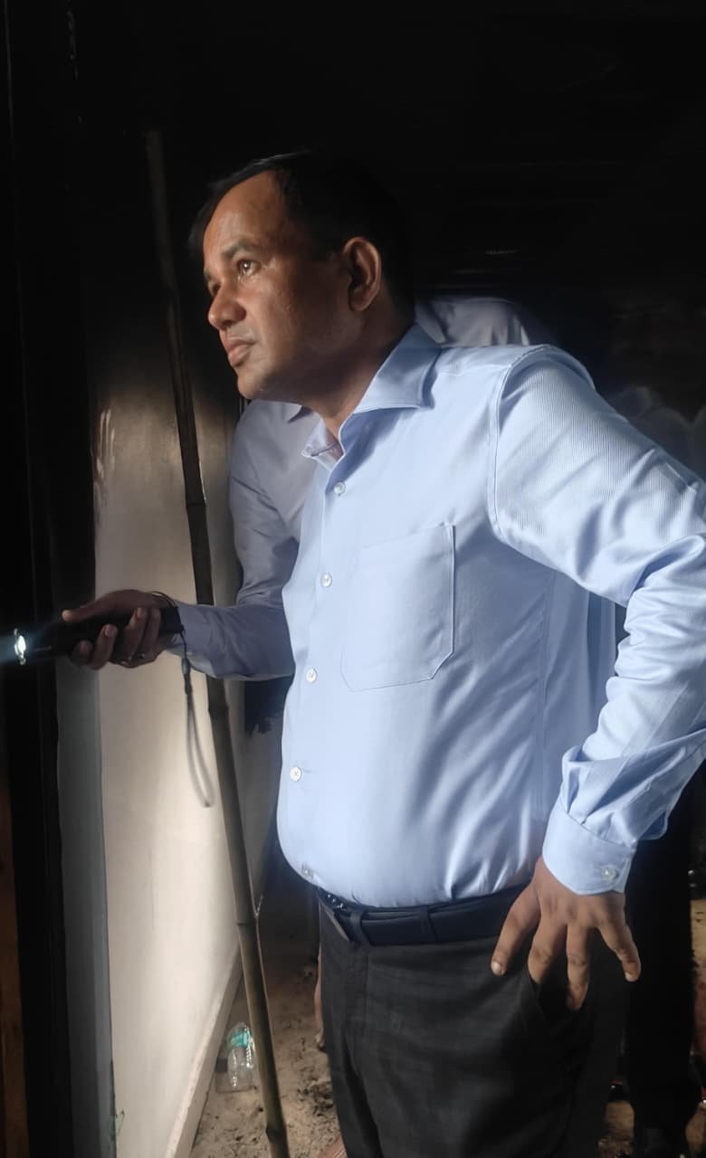 रायपुर में सेंट्रल बैंक के जोनल ऑफिस में लगी भीषण आग, सूझबूझ से पाया गया काबू 1 WhatsApp Image 2026 06 06 at 13.42.12