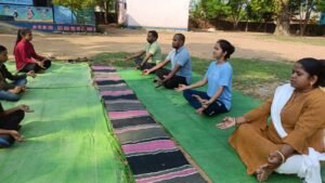 प्राथमिक विद्यालय श्यामनगर हरदी में उत्साहपूर्वक मनाया गया अंतर्राष्ट्रीय योग दिवस 1 WhatsApp Image 2026 06 21 at 10.02.30 1