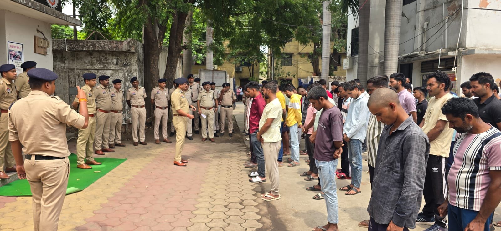 *BREAKING: बिलासपुर पुलिस का गुंडों पर सबसे बड़ा वार! 85 हिरासत में, 25 जेल, शहर में हड़कंप* 1 WhatsApp Image 2026 06 22 at 16.11.23 5