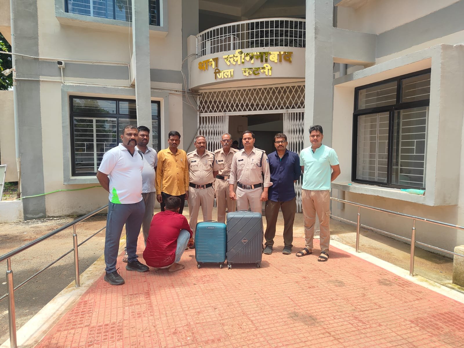 स्लीमनाबाद पुलिस ने गांजा तस्कर को बीस किलो से अधिक गांजे के साथ दबोचा 1 WhatsApp Image 2026 08 01 at 18.33.11
