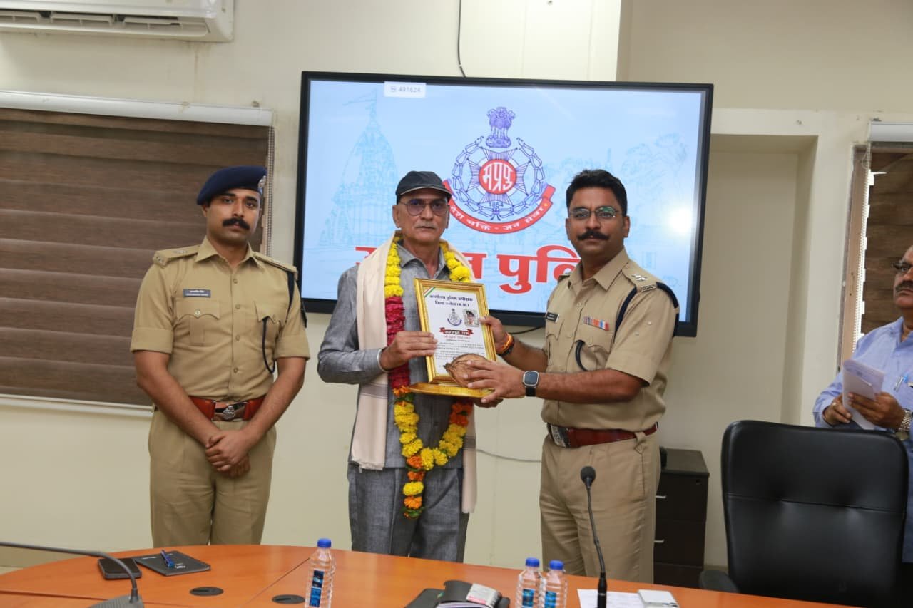 थाना महिदपुर पुलिस ने श्मशान घाट में हुई चोरी का 2 दिन में किया खुलासा 1 WhatsApp Image 2026 08 02 at 13.23.19 2