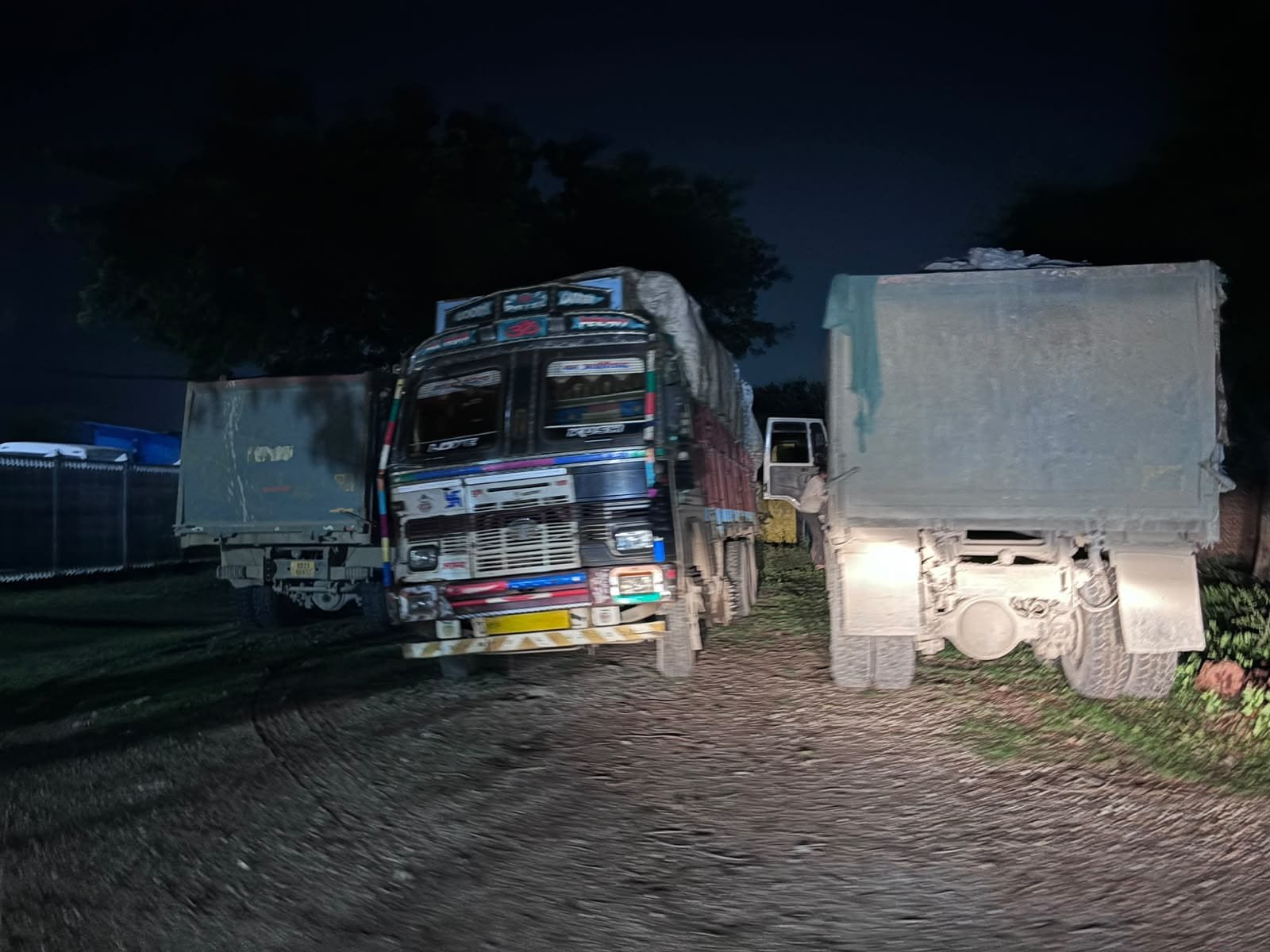 कलेक्टर आशीष तिवारी के निर्देशन में जिला टास्क फोर्स की बड़ी कार्रवाई 1 WhatsApp Image 2026 08 05 at 07.59.41 1