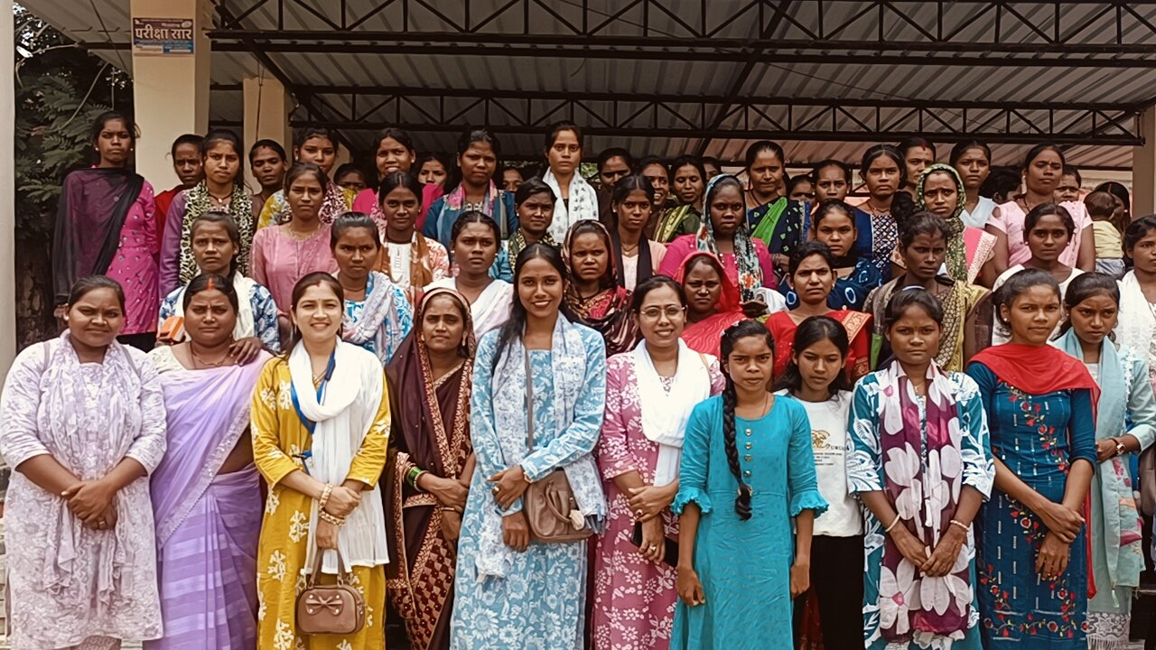 वनांचल की बेटियों के सपनों को मिली नई उड़ान, ग्रामीण बालिकाओं-महिलाओं को 10वीं ओपन परीक्षा का अवसर 1 WhatsApp Image 2026 08 11 at 15.10.11