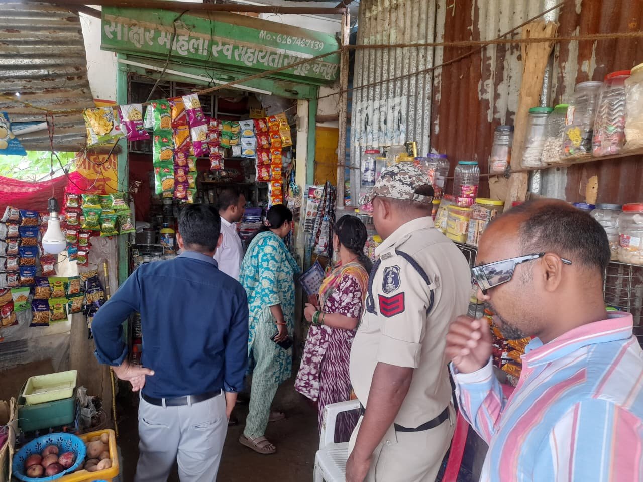 स्कूलों के 100 गज के दायरे में तंबाकू बिक्री पर कार्रवाई, 11 दुकानदारों पर जुर्माना 1 WhatsApp Image 2026 08 12 at 14.46.04