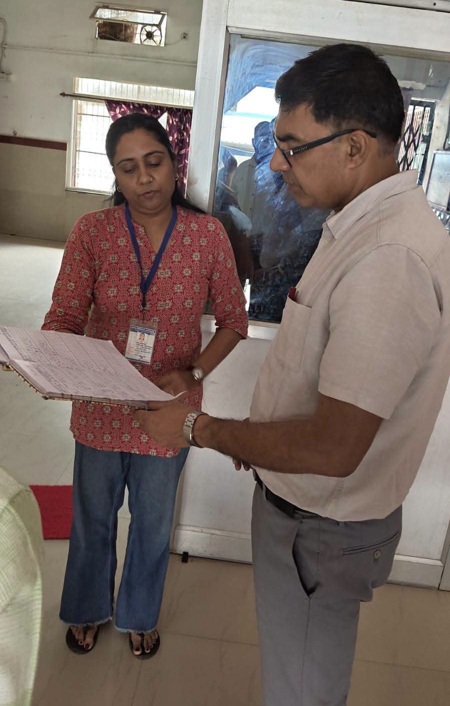 जैतहरी अस्पताल में कलेक्टर का औचक निरीक्षण! 72 मरीज मिले, स्वास्थ्य सेवाओं को लेकर दिए सख्त निर्देश 1 WhatsApp Image 2026 08 12 at 17.44.53