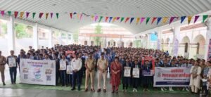 कांकेर पुलिस ने विद्यार्थियों को सिखाए साइबर सुरक्षा और यातायात सुरक्षा के गुर, 600 छात्र हुए लाभान्वित 2 WhatsApp Image 2026 08 21 at 18.06.48