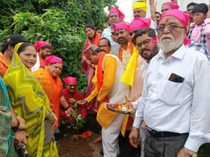 दमुआ में निकली भव्य कलश वंदन यात्रा, समरसता और सद्भाव का दिया संदेश 2 WhatsApp Image 2026 08 24 at 12.00.47