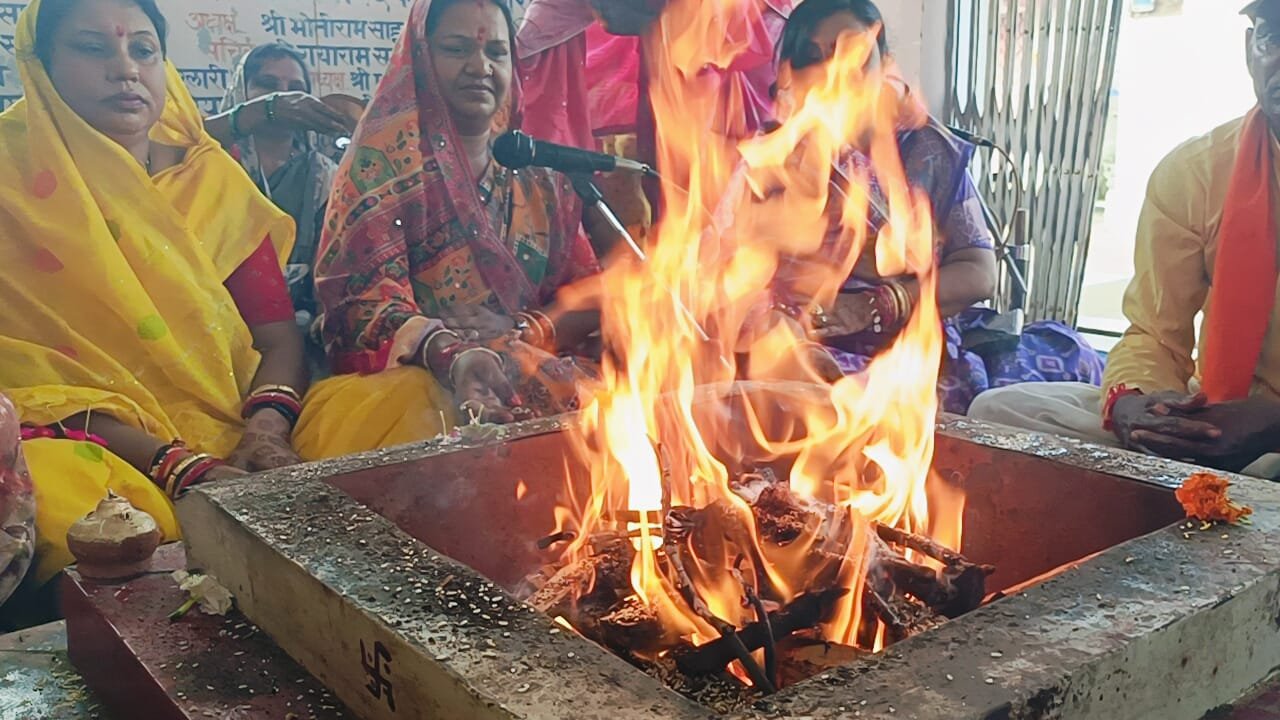 तहसील साहू संघ प्रांगण में धूमधाम से मना श्रीकृष्ण जन्माष्टमी, भजन-कीर्तन और मटकी फोड़ ने बांधा समां 2 WhatsApp Image 2026 09 04 at 18.17.04