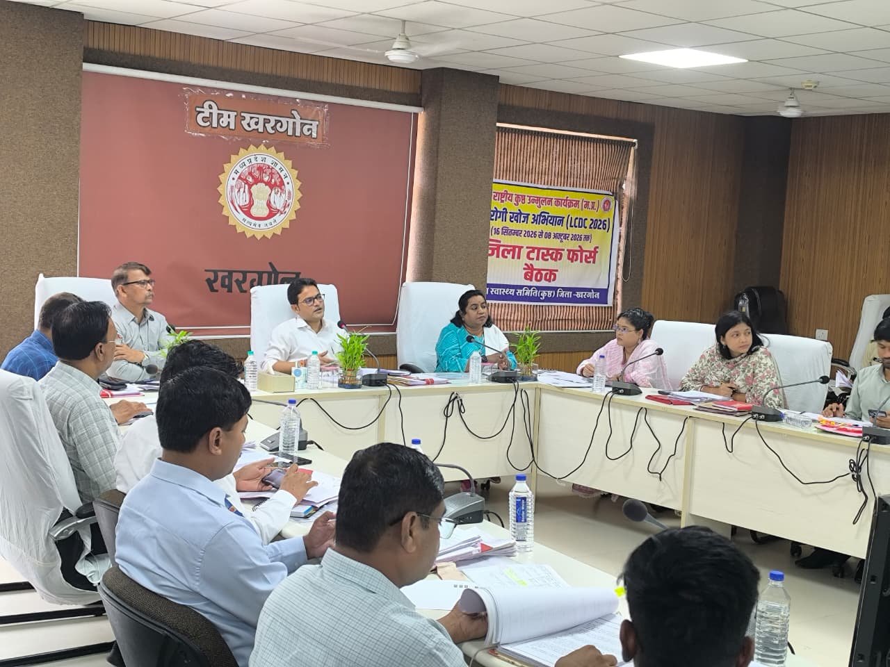 समय सीमा बैठक में कलेक्टर ने लंबित प्रकरणों के निराकरण में तेजी लाने के दिए निर्देश 1 WhatsApp Image 2026 09 07 at 17.22.55 2