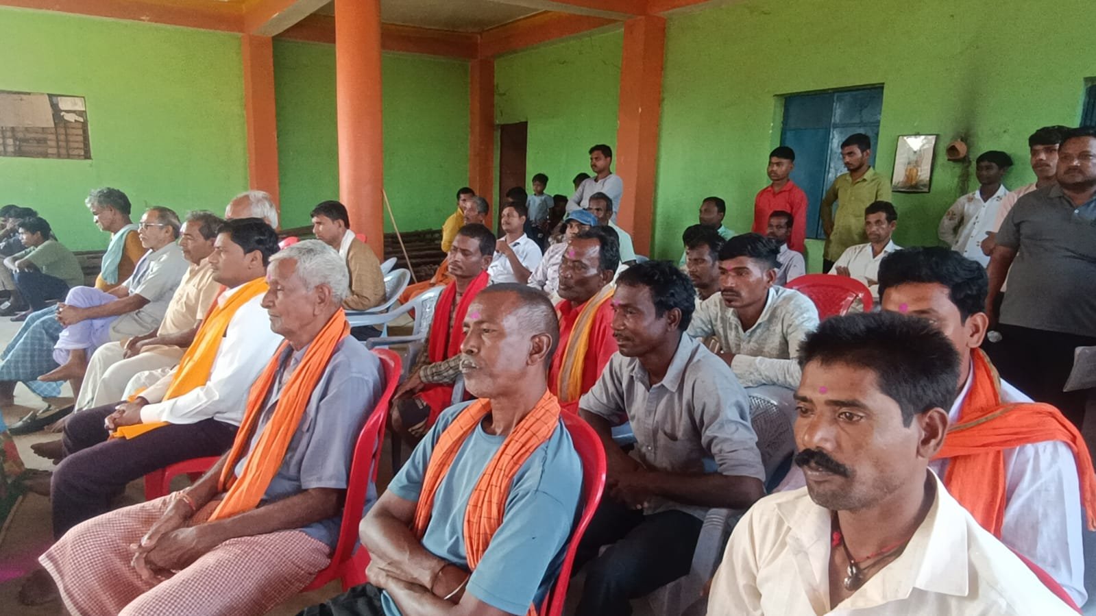 श्यामनगर हरदी में धूमधाम से मना तीज महोत्सव, छत्तीसगढ़ी संस्कृति और परंपरा के रंग में रंगा गांव 5 WhatsApp Image 2026 09 14 at 17.55.54