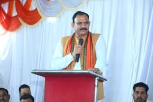 चिरमिरी व्यापार संघ की नव-निर्वाचित कार्यकारिणी ने ली शपथ 3 WhatsApp Image 2026 09 22 at 12.05.49 1