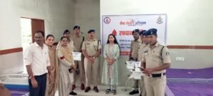 गरियाबंद पुलिस की मानवीय पहल: सेवा संकल्प अभियान में रक्तदान शिविर आयोजित 4 WhatsApp Image 2026 09 25 at 17.48.48