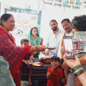 आंगनबाड़ी केंद्र क्रमांक 108 में आंगन मिलन कार्यक्रम आयोजित 2 WhatsApp Image 2026 10 02 at 09.21.23 1
