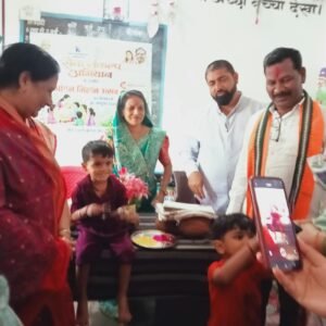 आंगनबाड़ी केंद्र क्रमांक 108 में आंगन मिलन कार्यक्रम आयोजित 4 WhatsApp Image 2026 10 02 at 09.21.24 1