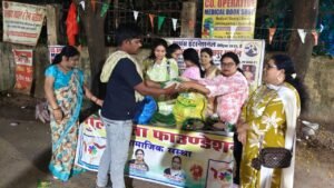 लायंस क्लब बिलासपुर स्माइल ने सिम्स में जरूरतमंदों को कराया भोजन 2 WhatsApp Image 2026 10 05 at 20.07.16 1