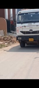 नो एंट्री में बोरिंग मशीन की आवाजाही पर सवाल, पूछताछ में DSP भतीजा होने का दिया गया हवाला। 2 WhatsApp Image 2026 10 13 at 14.04.48