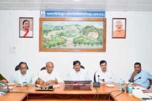 आगामी चित्रकूट दीपावली मेला की तैयारियों के संबंध में गुरुवार को ग्रामोदय विश्वविद्यालय 1 WhatsApp Image 2026 10 15 at 18.42.20