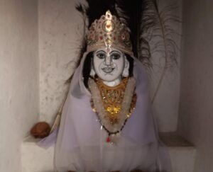 2000 फीट ऊंची पहाड़ी पर विराजमान मां गरजई धाम: आस्था, चमत्कारिक जनश्रुतियों और प्रकृति का अद्भुत संगम 3 WhatsApp Image 2026 10 18 at 12.23.12 1