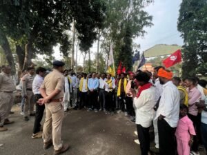 भोपाल में कथित अभद्रता के विरोध में 18 अक्टूबर को दमुआ थाने में ज्ञापन सौंपा गया गोंडवाना महासभा संगठन द्वारा 1 WhatsApp Image 2026 10 18 at 19.27.41