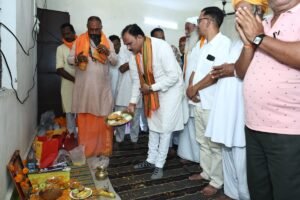 कुछ लोग हमारी संस्कृति को खत्म करने की साजिश कर रहे हैं, किंतु मैं ऐसा होने नहीं दूँगा: क्षत्रिय समाज द्वारा आयोजित शस्त्र पूजा कार्यक्रम में बोले मंत्री 3 WhatsApp Image 2026 10 19 at 11.23.58 1