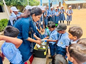 खेल-खेल में कचरा प्रबंधन सीख रहे बच्चे, इको क्लब की अनूठी पहल से जग रही पर्यावरण संरक्षण की अलख 1 swe