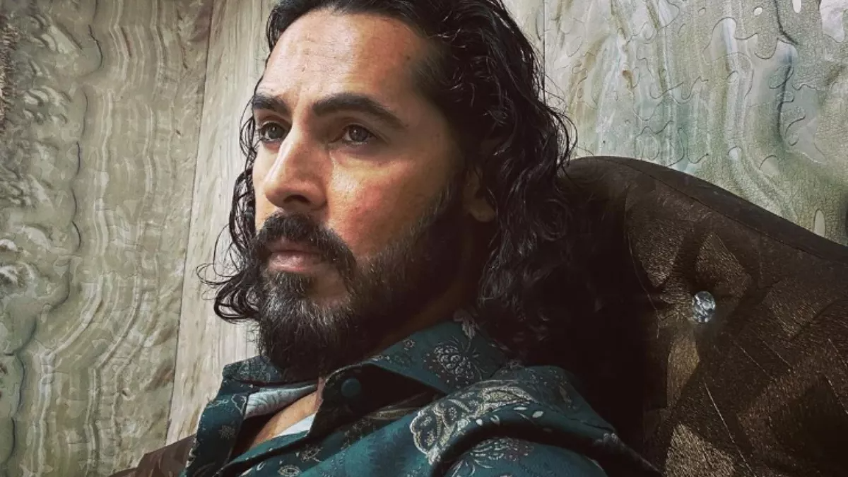 14_04_2023-dino_new_look_23385571