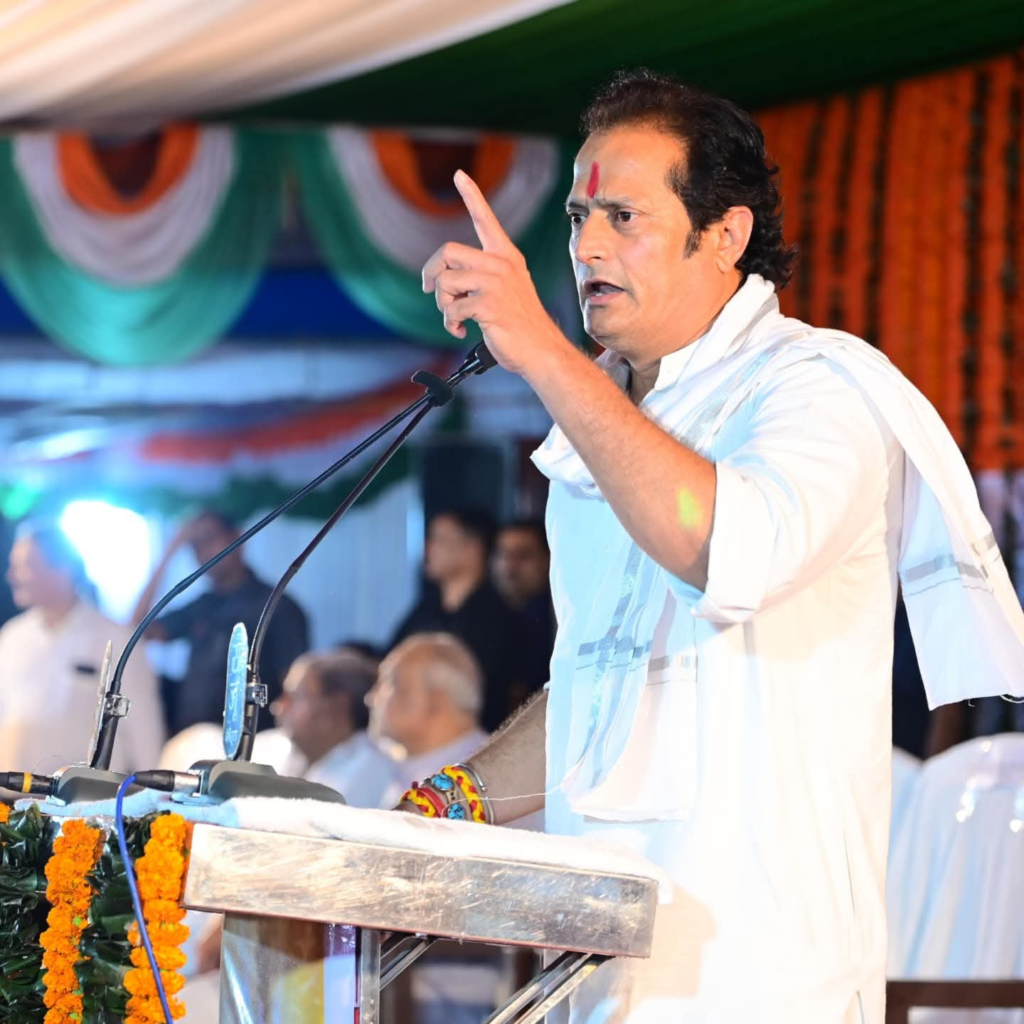 लोगों की जान खतरे में स्वास्थ्य मंत्री और साय सरकार जलवे में