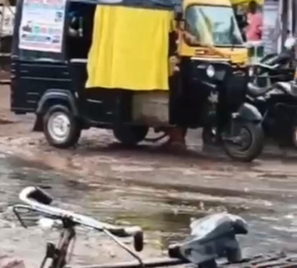 *पूर्व राष्ट्रीय राजमार्ग 27 या मौत का मार्ग? — गढ़ से गंगेव तक सड़क की दुर्दशा पर अधिकारियों की चुप्पी शर्मनाक