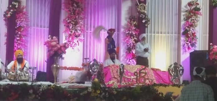 90be8ee8-f6f1-40d8-9472-017353bcfe62