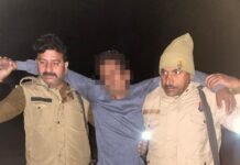 25 हजार के ईनामी गोतस्कर से हुई पुलिस की मुठभेड़।