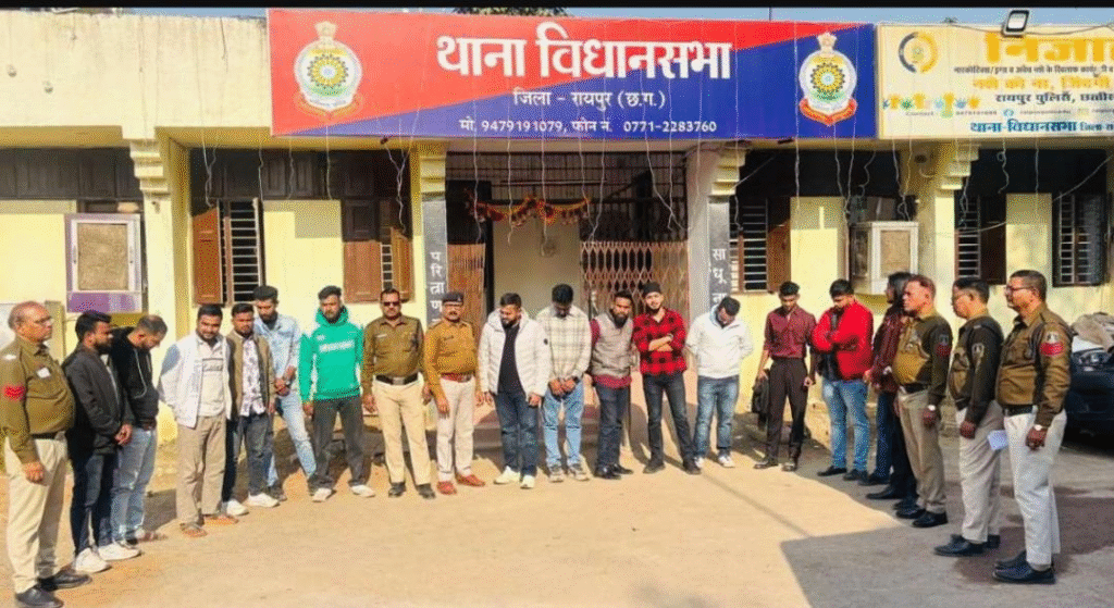 नए साल के जश्न की आड़ में हुड़दंग, पुलिस की बड़ी कार्रवाई; फार्म हाउस से 21 युवक-युवतियां गिरफ्तार web.whatsapp 1