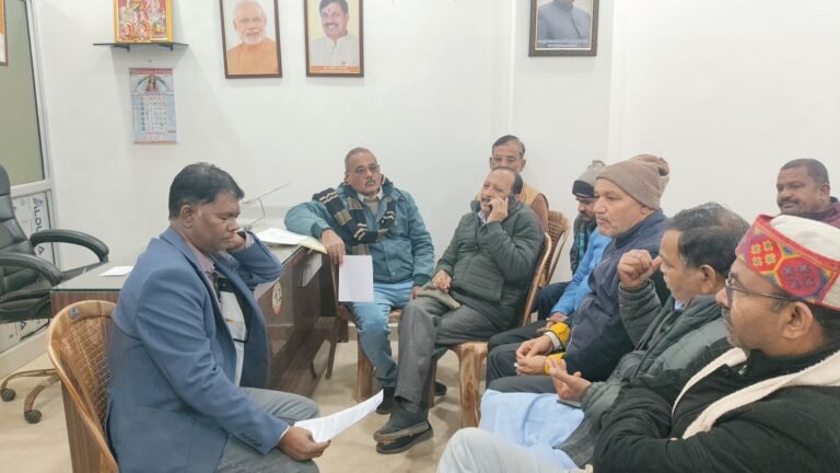 विधायक संतोष बरकडे़ के साथ प्रबुद्धजनों की बैठक सिहोरा विकास की रणनीति पर बनी सहमति