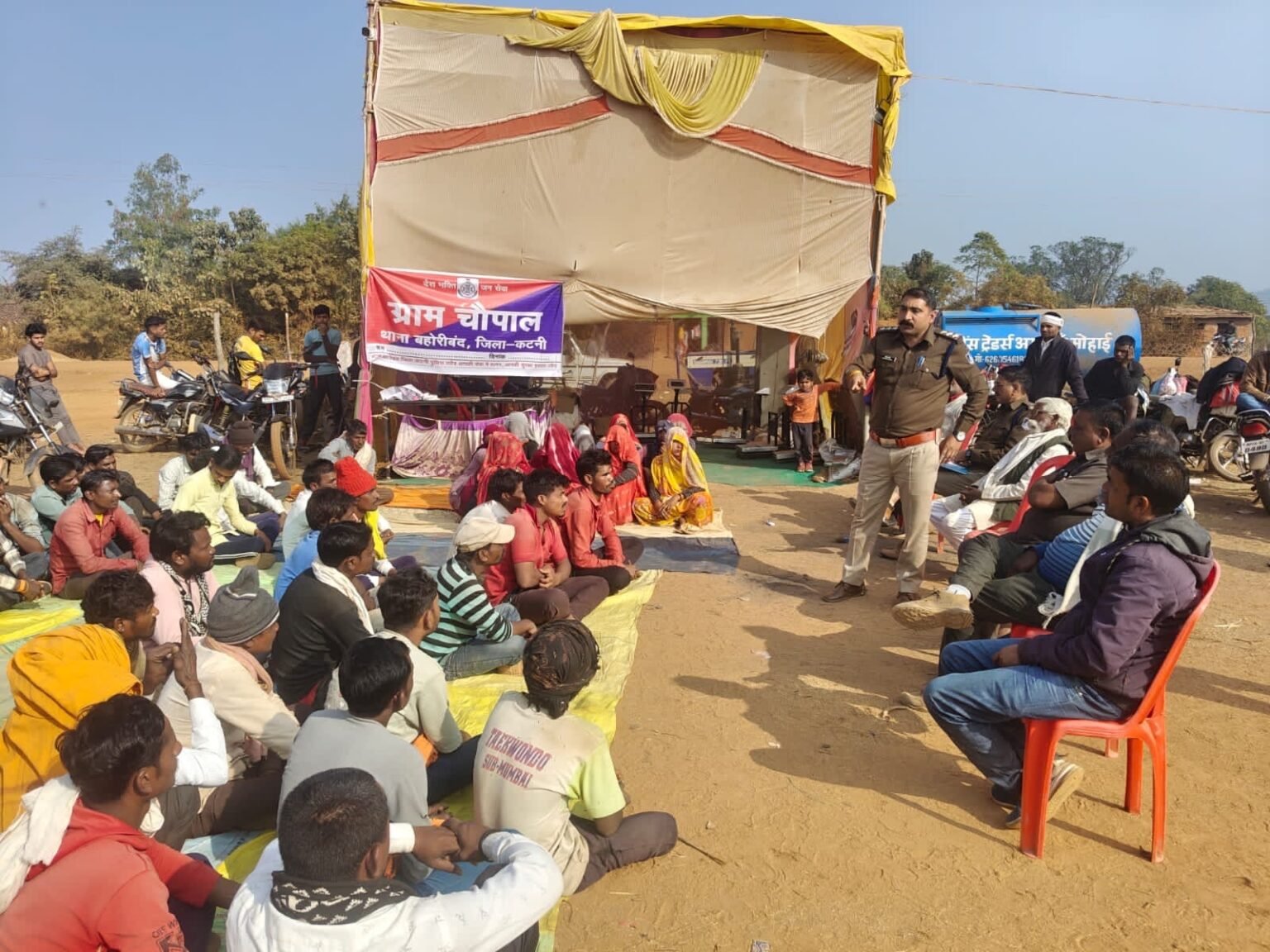 बहोरीबंद पुलिस द्वारा लगाया गयी – ग्राम चौपाल