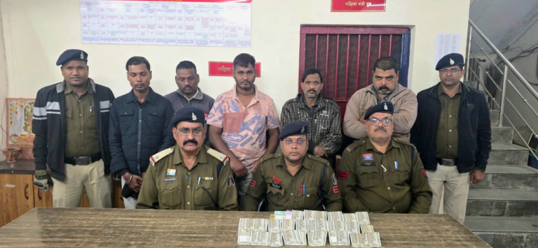 जांजगीर-चांपा पुलिस की बड़ी कार्रवाई: जुआ फड़ पर पुलिस का छापा, 5 जुआरी गिरफ्तार