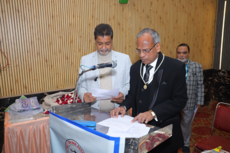 डिस्ट्रिक्ट टैक्स बार एसोसिएशन फिरोजाबाद शपथग्रहण समारोह का आयोजन किया गया web.whatsapp 2026 01 08T140738.572