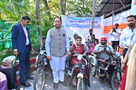 मुख्यमंत्री जनदर्शन: जनता की समस्याओं का मौके पर समाधान, मुख्यमंत्री ने सुनी प्रदेशवासियों की पुकार web.whatsapp 2026 01 08T185012.133