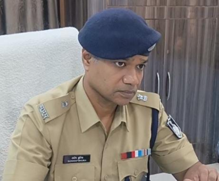 आपरेशन ईगल क्ला बेअसर, पुलिस थाने की दहलीज पर बिक रहा नशा, गर्त में जा रही युवा पीढ़ी web.whatsapp 2026 01 09T141603.600