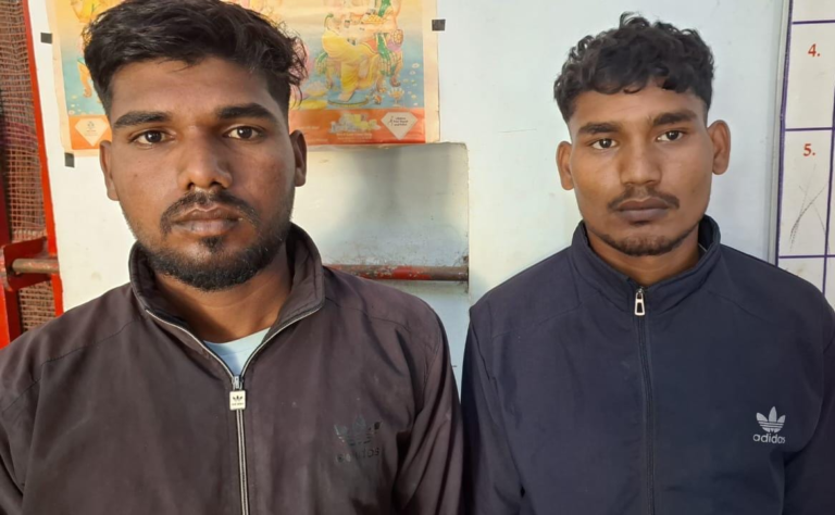 धमतरी: अवैध शराब तस्करी पर पुलिस का प्रहार, वाहन समेत दो गिरफ्तार