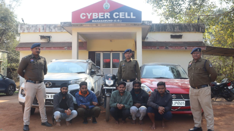 रिश्तों का कातिल निकला मास्टरमाइंड: महासमुंद पुलिस ने सुलझाई चोरी और डकैती की दो बड़ी गुत्थियाँ, 93 लाख का माल बरामद