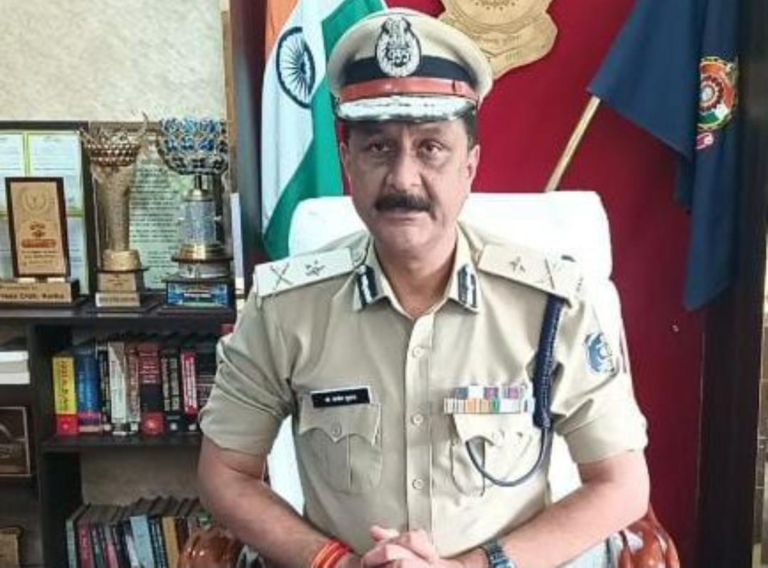 रायपुर में पुलिस कमिश्नरी प्रणाली लागू: संजीव शुक्ला बने शहर के पहले पुलिस कमिश्नर
