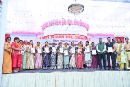 5cb0a6ff 17af 4f13 8c4e 6b8006a6571d