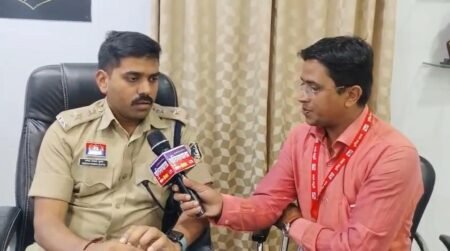 रायपुर में पुलिस कमिश्नरी का नया दौर: DCP उमेश गुप्ता ने ‘पुलिसवाला न्यूज़’ से साझा किए विशेष अधिकार e7c096b0 ec71 44d1 abe5 b10fa6bd0a36