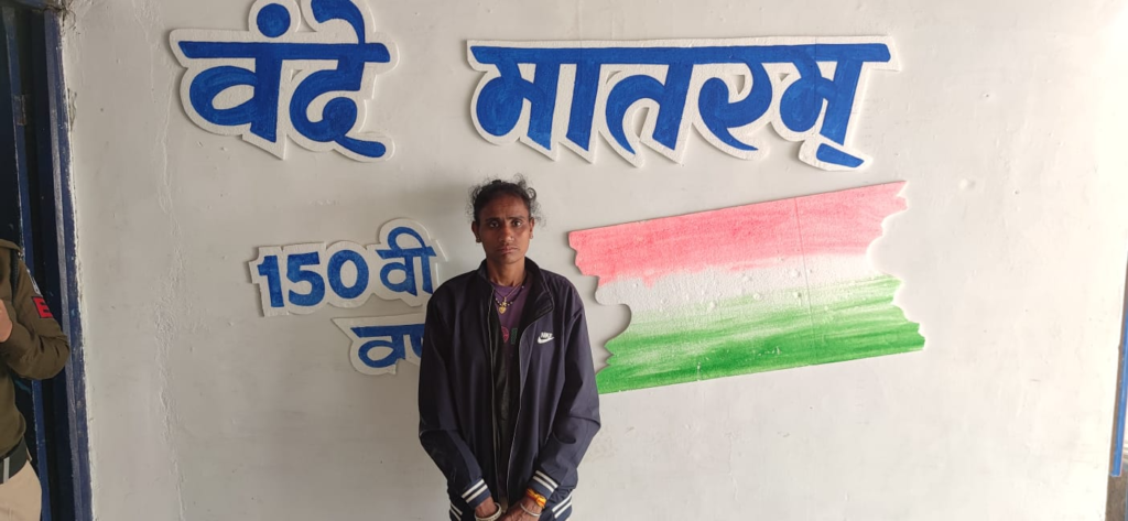 पुलिस एवं प्रशासनिक विभाग की संयुक्त कार्यवाही-भटकी लावारिस मूक बधिर महिला को वापस पहुँचाया अपने स्थान बैतूल web.whatsapp 2026 02 28T130008.603