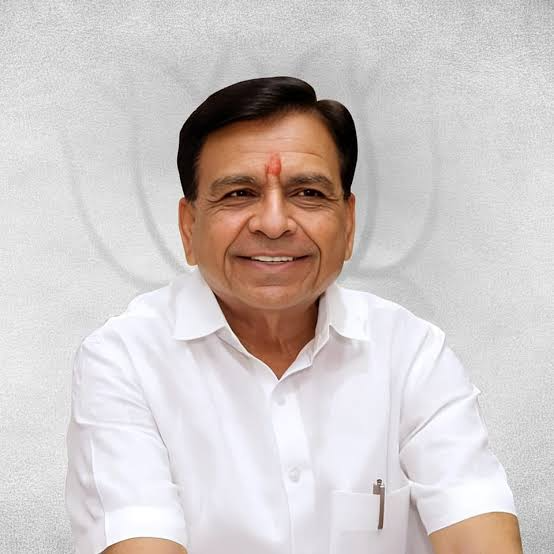 क्षेत्र में हुई ओलावृष्टि को लेकर उप मुख्यमंत्री श्री जगदीश देवड़ा ने कलेक्टर अदिति गर्ग से चर्चा कर तत्काल मौका अवलोकन के दिए निर्देश web.whatsapp 53