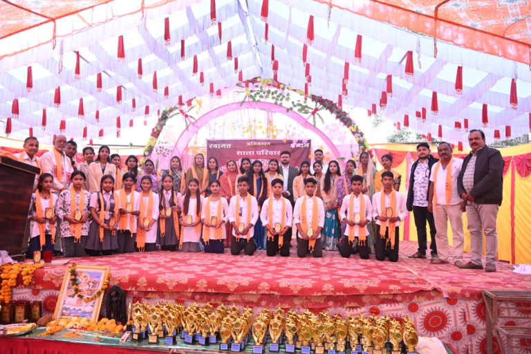 करकबेल में विगत दिवस समृद्ध विकास समिति मुशरान पिपरिया द्वारा संचालित संस्कार पब्लिक स्कूल करकबेल के सफलतम 9 वर्ष पूर्ण होने पर विद्यालय में वार्षिक उत्सव कार्यक्रम का आयोजन किया गया |